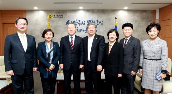 담아내기 이미지