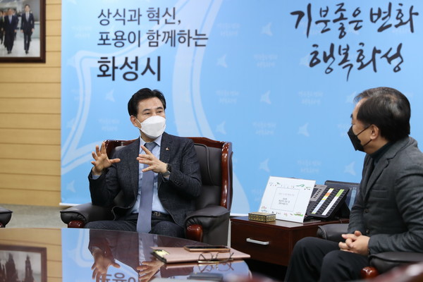 도시 전략수립 중 리더십 부문 시장님인터뷰