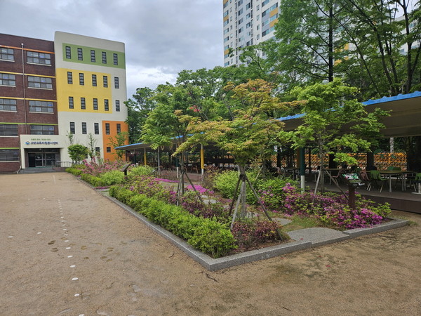백신초등학교 이미지