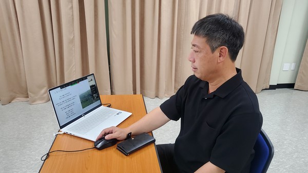 김봉찬 생태조경회사 더가든 대표가 온라인 강연을 진행하고 있다.