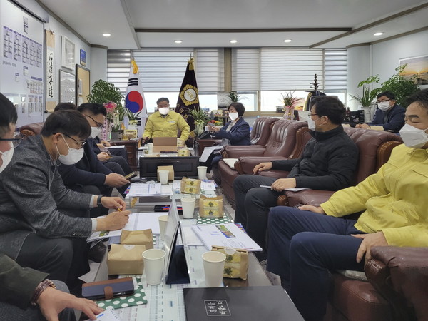 지난 1월 10일, 고양시는 고양시의회 의장단과 함께 2022 고양 세계태권도품새선수권대회 추진상황에 대한 간담회를 가졌다.